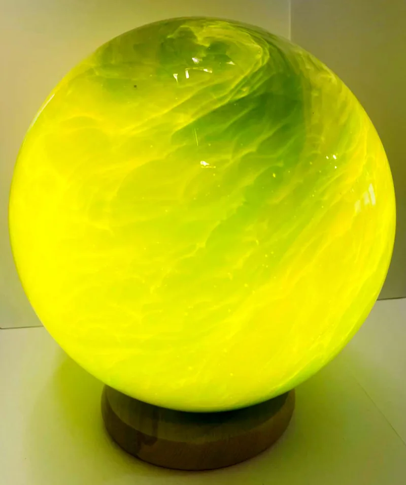 Kolorovaná stolní lampa z hutního skla, Stanislav Káňa, č. 18